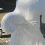 Storchskulptur vor der Werkstatt